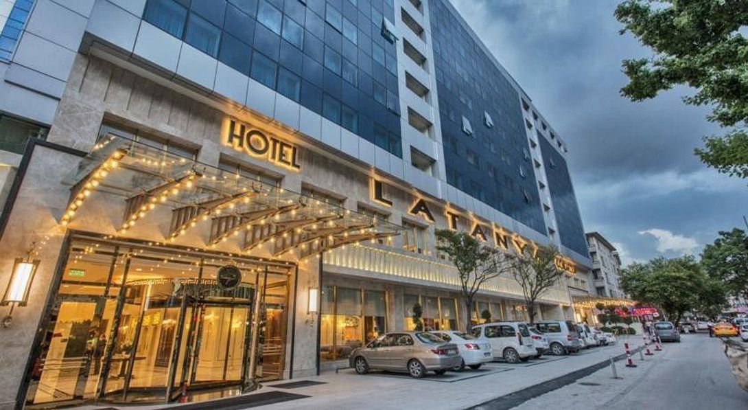 Entrance of Latanya Hotels